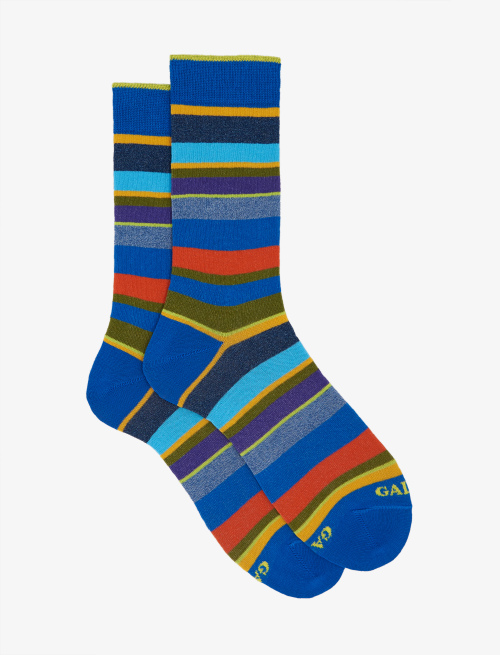 Men's short periwinkle blue light cotton socks with multicoloured stripes - Man | Gallo 1927 - Official Online Shop
