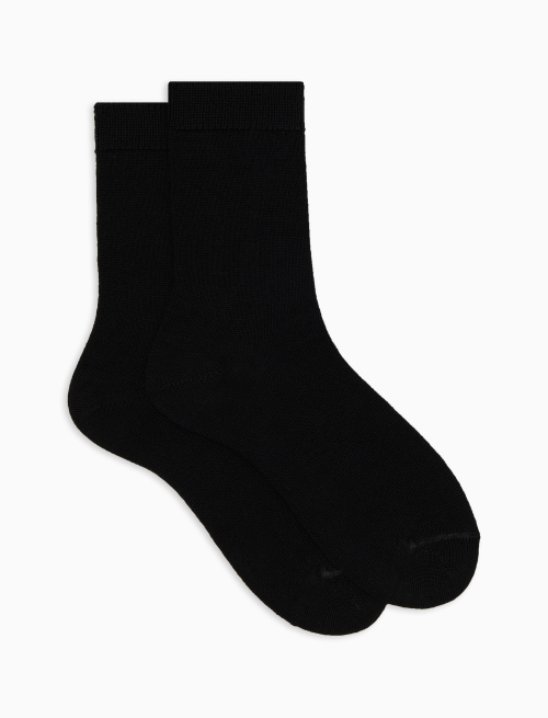 Women's short plain black socks in wool, silk and cashmere | Gallo 1927 - Official Online Shop
