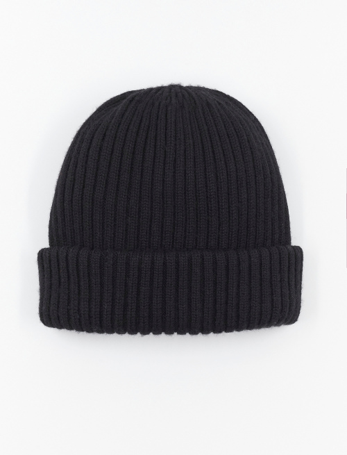 Unisex ribbed plain black beanie in wool, silk and cashmere - Hats | Gallo 1927 - Official Online Shop