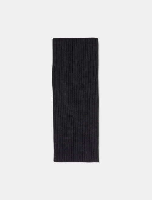 Unisex plain black scarf in wool, silk and cashmere | Gallo 1927 - Official Online Shop