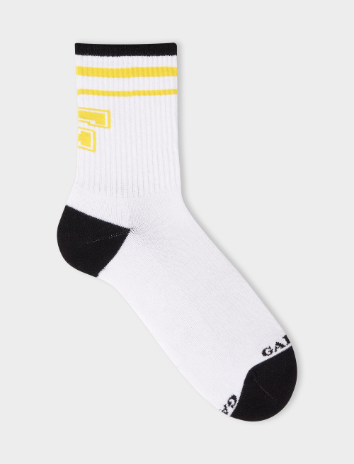 Unisex short sock in plain white cotton terry cloth with letter F. Individually sold. | Gallo 1927 - Official Online Shop