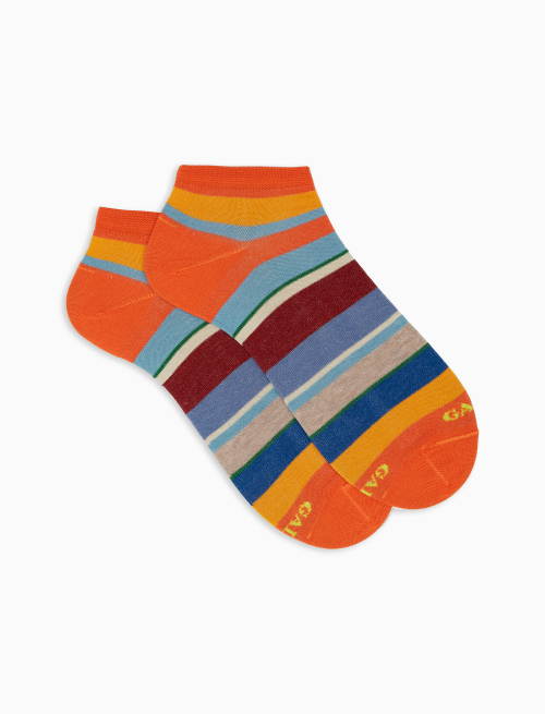 Women's lobster red lightweight cotton ankle socks with multicoloured stripes - Invisible | Gallo 1927 - Official Online Shop