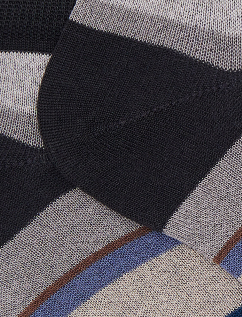 Men's grey cotton ankle socks with multicoloured stripes - Invisible | Gallo 1927 - Official Online Shop