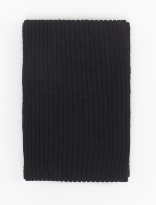 Unisex plain black scarf in wool, silk and cashmere | Gallo 1927 - Official Online Shop
