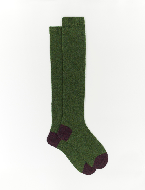 Men's long plain lawn green bouclé wool socks with contrasting details - Sales | Gallo 1927 - Official Online Shop