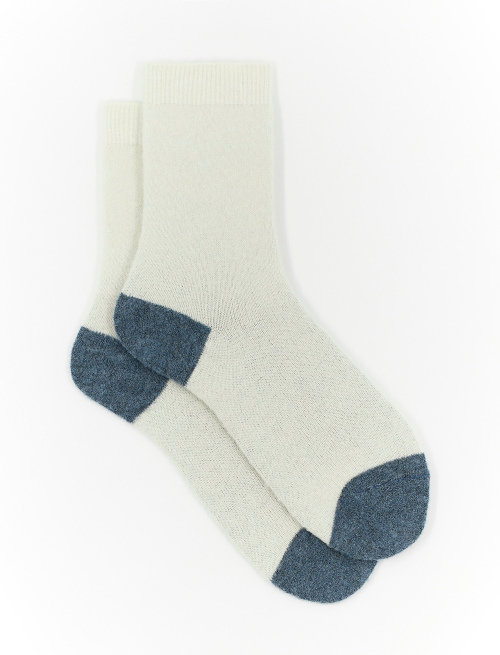 Women's short plain cream bouclé wool socks with contrasting details - The Essentials | Gallo 1927 - Official Online Shop