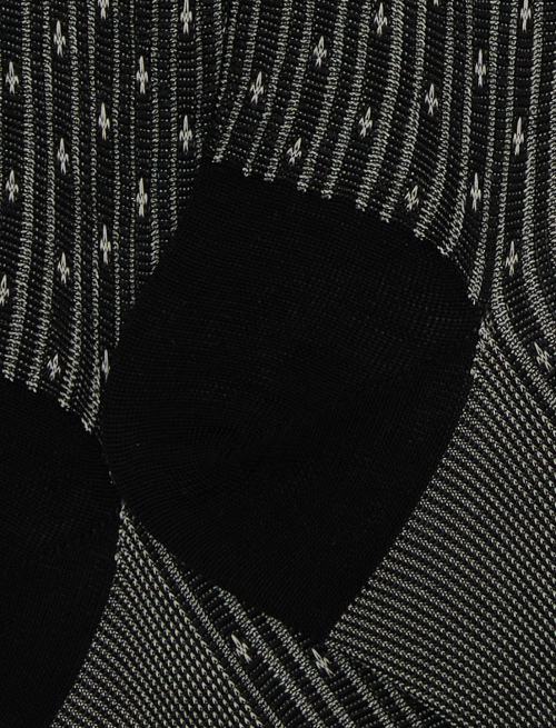 Calze lunghe uomo cotone nero fantasia giglio - Uomo | Gallo 1927 - Official Online Shop