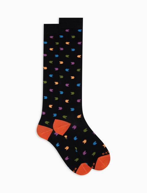 Men's long black socks in ultra-light cotton with small coloured chickens - Sales | Gallo 1927 - Official Online Shop