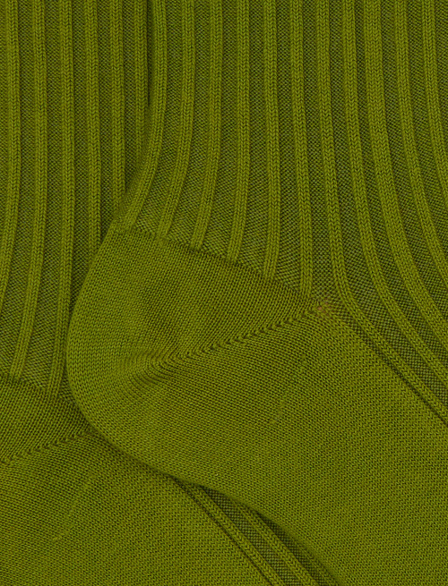 Unisex short plain green twin-rib cotton socks with Gallo writing at the toe - Socks | Gallo 1927 - Official Online Shop