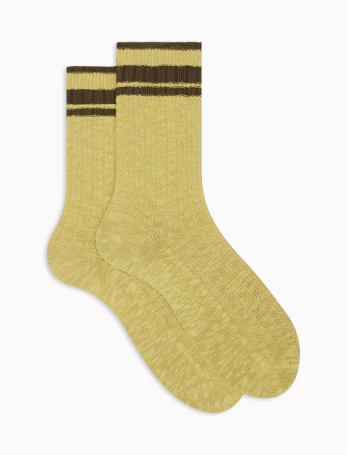 Short unisex plain corn yellow ribbed cotton socks with striped cuffs - Green | Gallo 1927 - Official Online Shop
