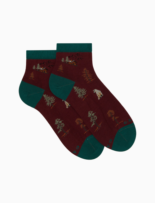 Women’s low-cut burgundy cotton socks with wolves in the forest motif - Super short | Gallo 1927 - Official Online Shop