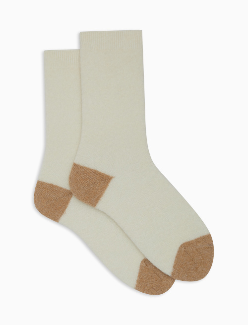 Women's short plain white bouclé wool socks with contrasting details - Socks | Gallo 1927 - Official Online Shop