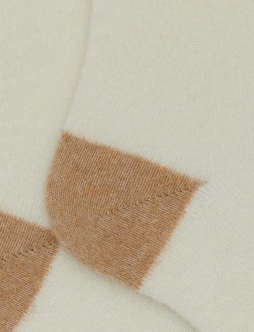 Women's short plain white bouclé wool socks with contrasting details - Socks | Gallo 1927 - Official Online Shop