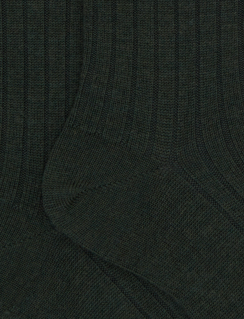 Women's long plain ribbed socks in green wool - Long | Gallo 1927 - Official Online Shop