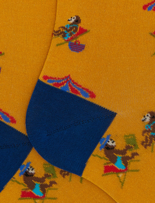 Men's long yellow cotton socks with beach monkey motif - Socks | Gallo 1927 - Official Online Shop