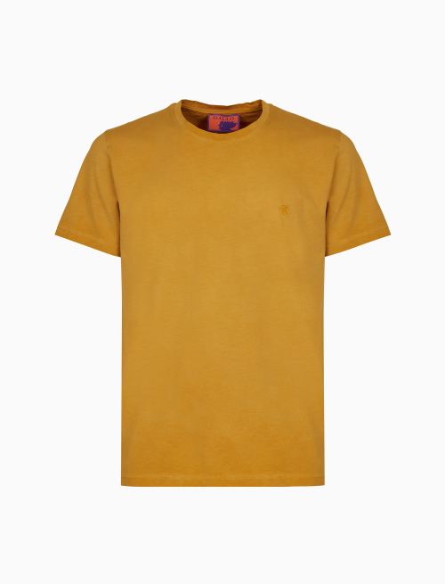 Unisex plain yellow garment-dyed cotton T-shirt with crew-neck - T-Shirts | Gallo 1927 - Official Online Shop