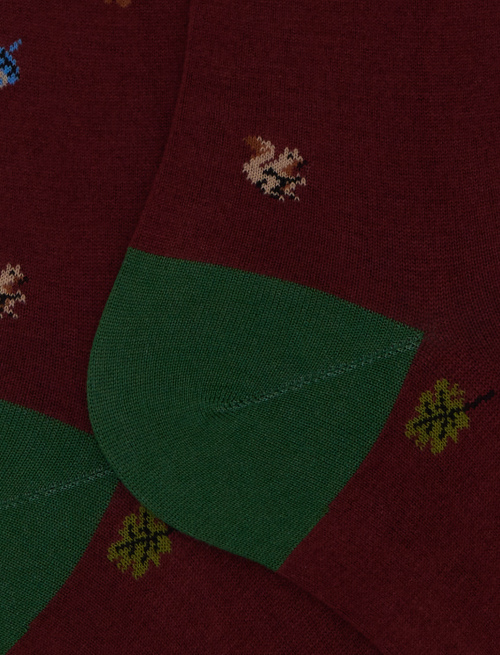 Women's long burgundy cotton socks with autumn motif - Socks | Gallo 1927 - Official Online Shop
