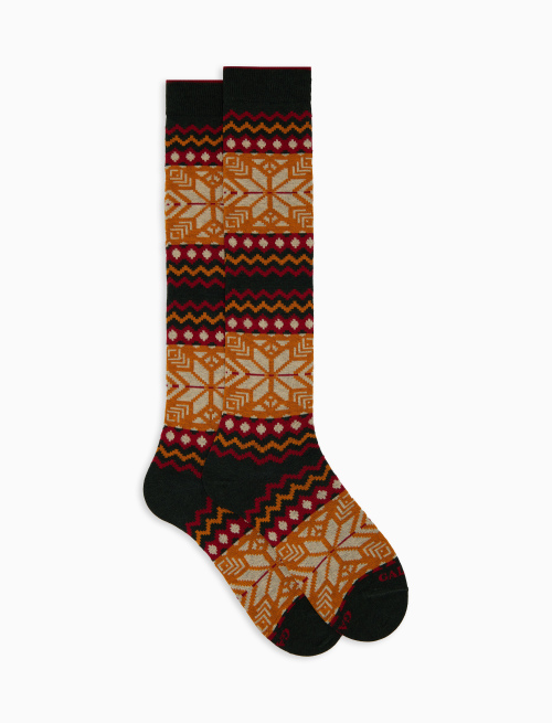 Women's long green cotton socks with decorative Christmas motif - Socks | Gallo 1927 - Official Online Shop