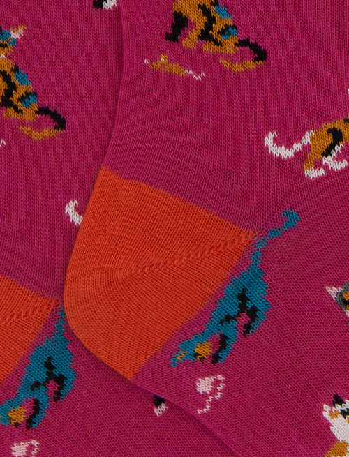 Kids' long fuchsia cotton socks with cat, mouse and yarn ball motif - Black Friday Kids | Gallo 1927 - Official Online Shop