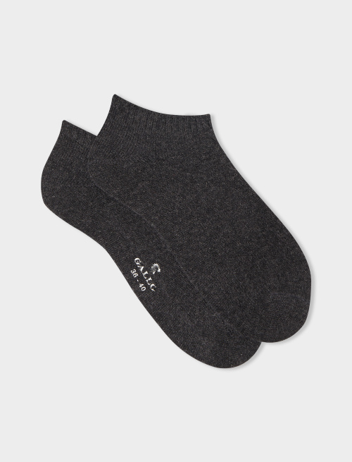 Women's plain charcoal grey cashmere ankle socks - Invisible | Gallo 1927 - Official Online Shop