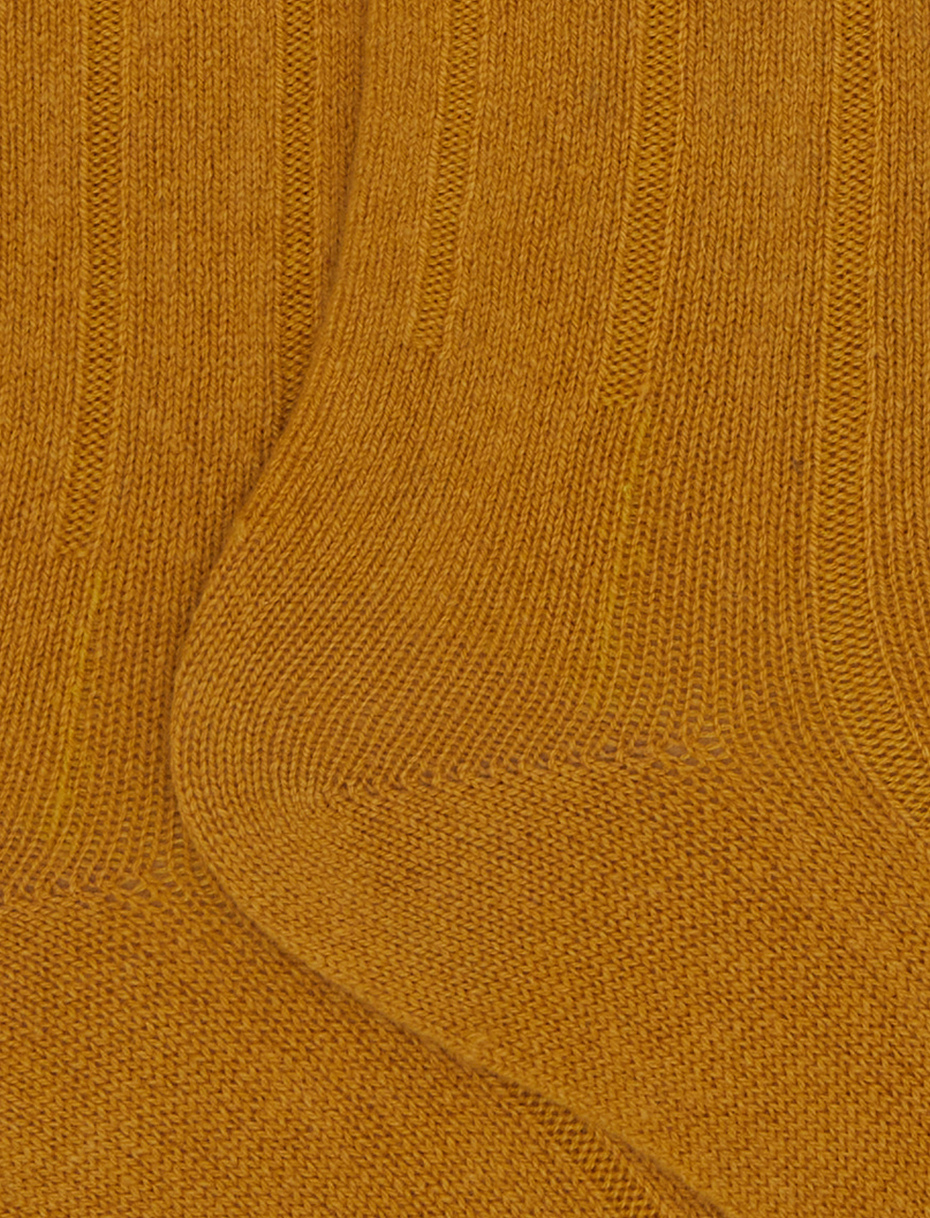 Calze lunghe uomo cashmere costa giallo tinta unita - Gallo 1927 - Official Online Shop