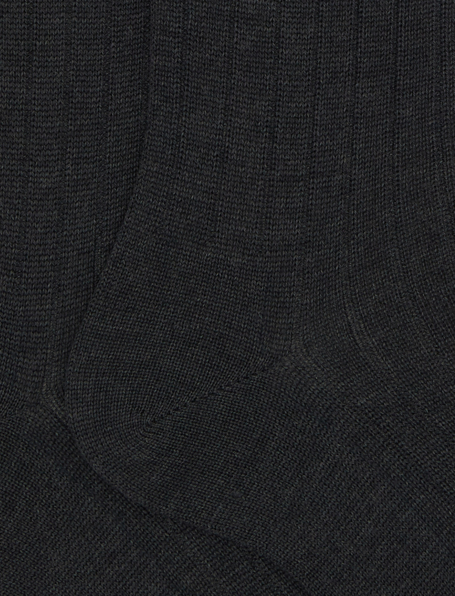 Calze lunghe uomo lana antracite tinta unita a coste - Gallo 1927 - Official Online Shop