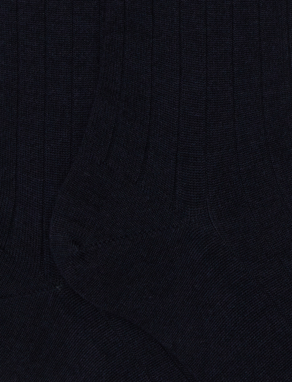 Calze lunghe uomo lana, seta e cashmere blu tinta unita a coste - Gallo 1927 - Official Online Shop