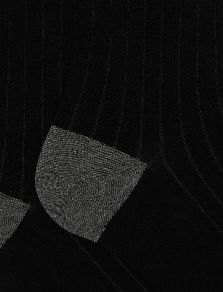 Men's long plain black cotton socks with contrasting details - Gallo 1927 - Official Online Shop