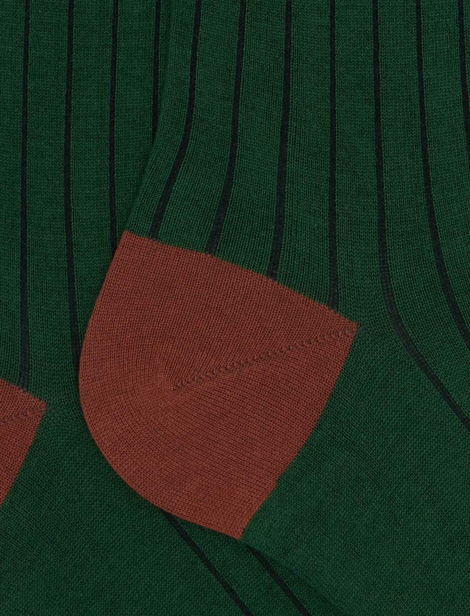 Men's long plain green cotton socks with contrasting details - Gallo 1927 - Official Online Shop