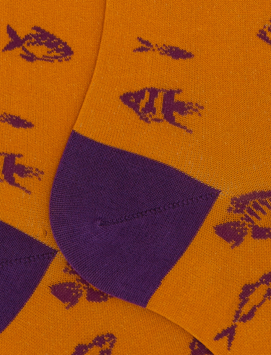 Men's long orange cotton socks with fish motif - Gallo 1927 - Official Online Shop