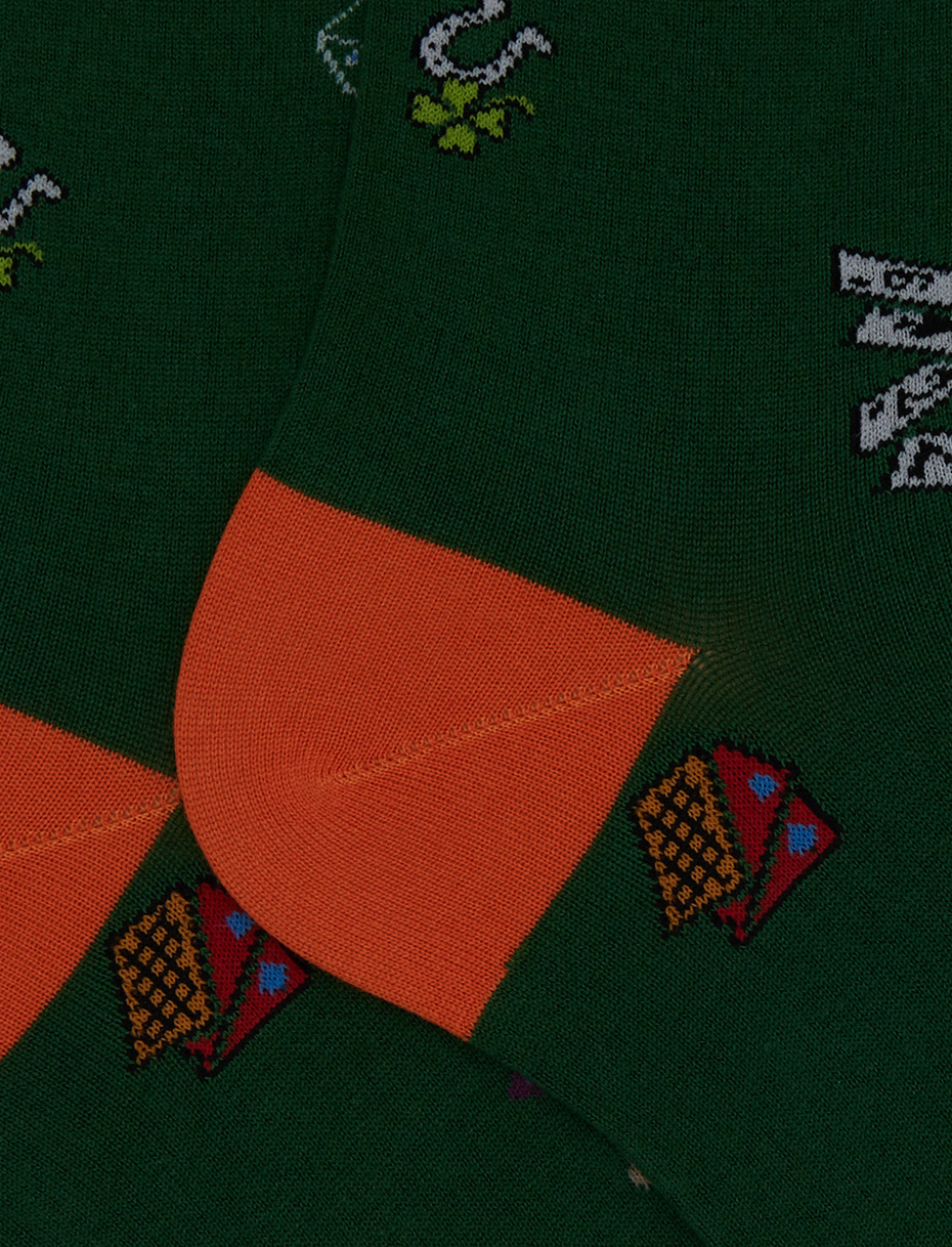Calze corte uomo cotone verde fantasia carte e dadi - Gallo 1927 - Official Online Shop