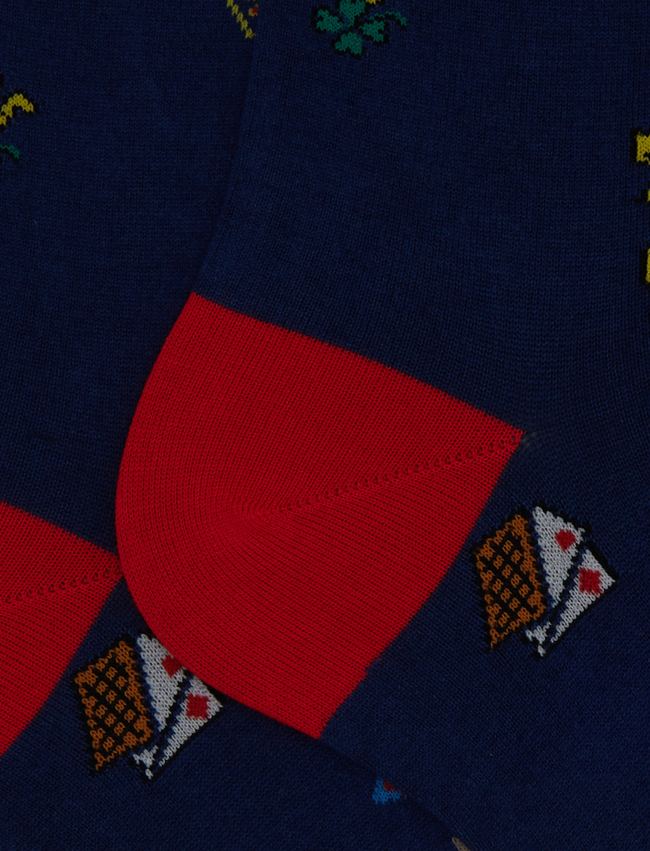 Calze corte uomo cotone blu fantasia carte e dadi - Gallo 1927 - Official Online Shop