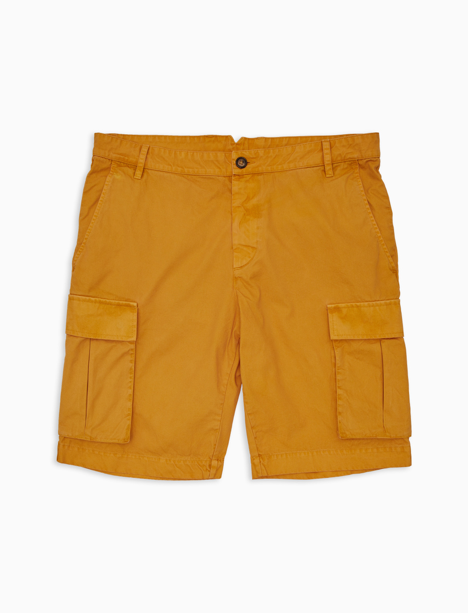 Men's yellow garment-dyed cotton cargo bermuda with solid color - Gallo 1927 - Official Online Shop