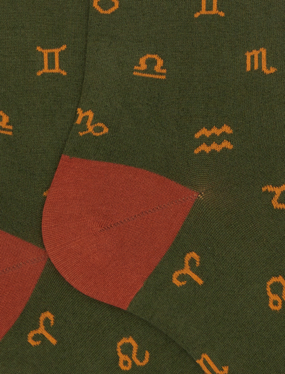 Men's long socks in green cotton with zodiac signs pattern - Gallo 1927 - Official Online Shop
