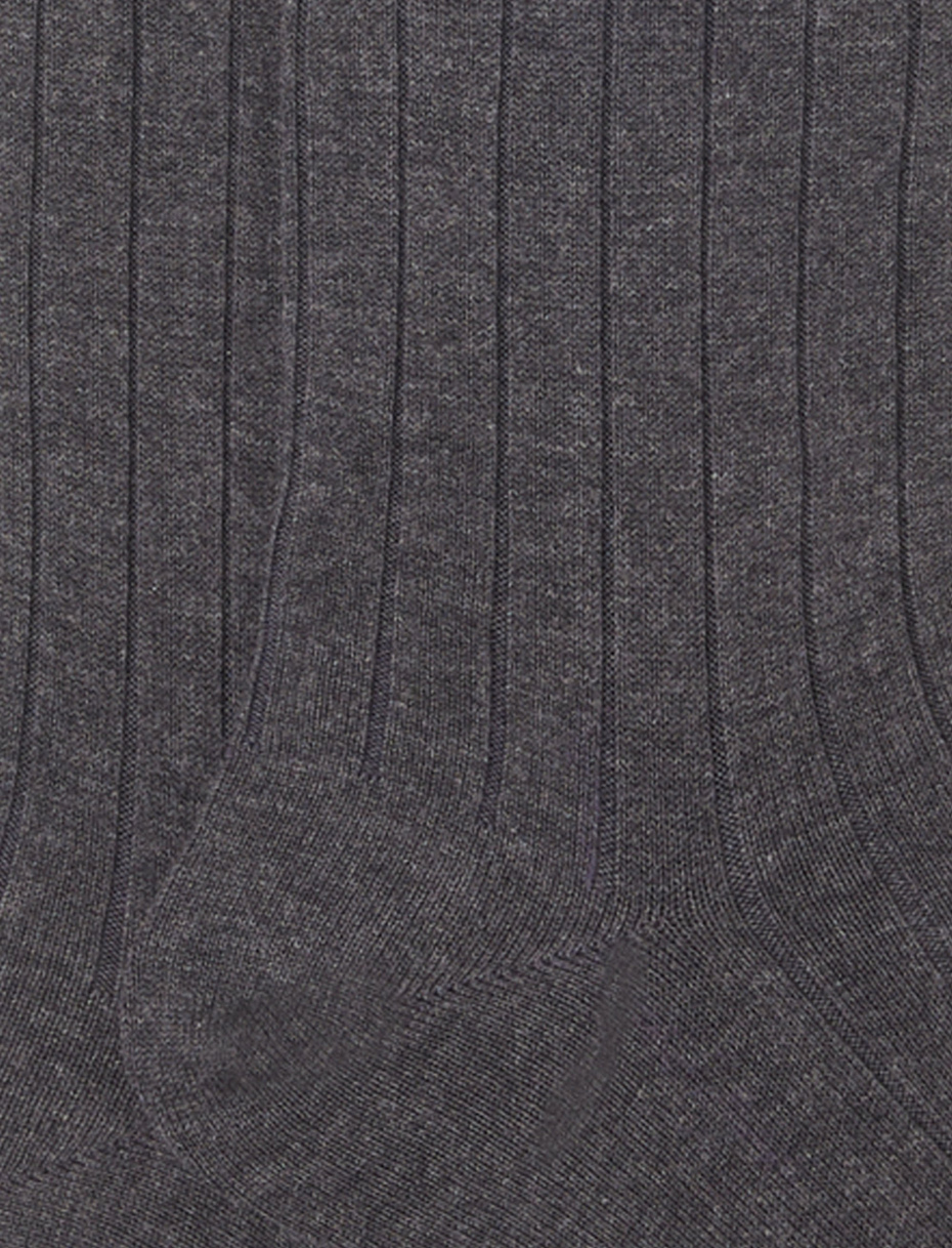 Calze lunghe uomo lana, seta e cashmere antracite tinta unita a coste - Gallo 1927 - Official Online Shop