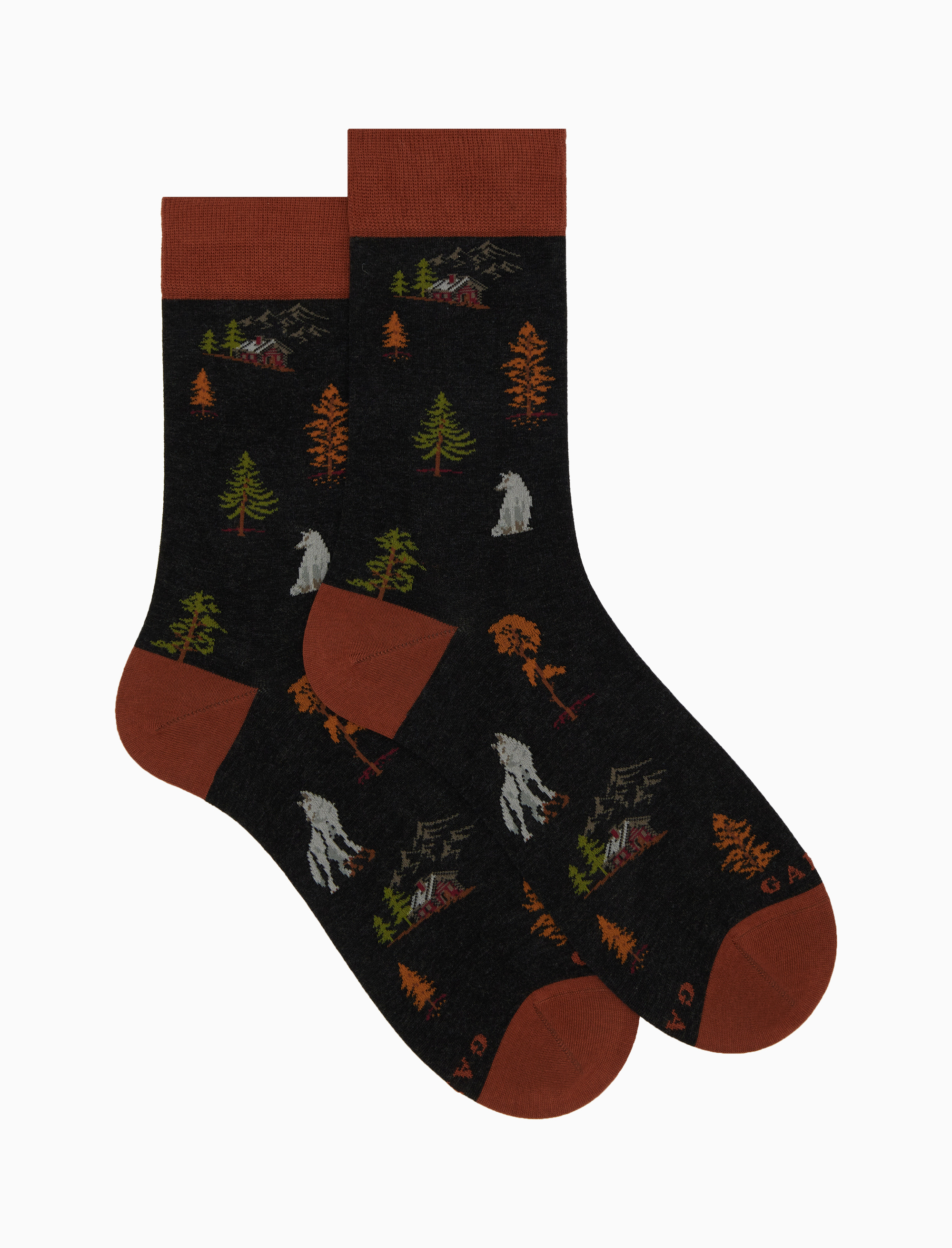 Men’s short grey cotton socks with wolves in the forest motif Gallo